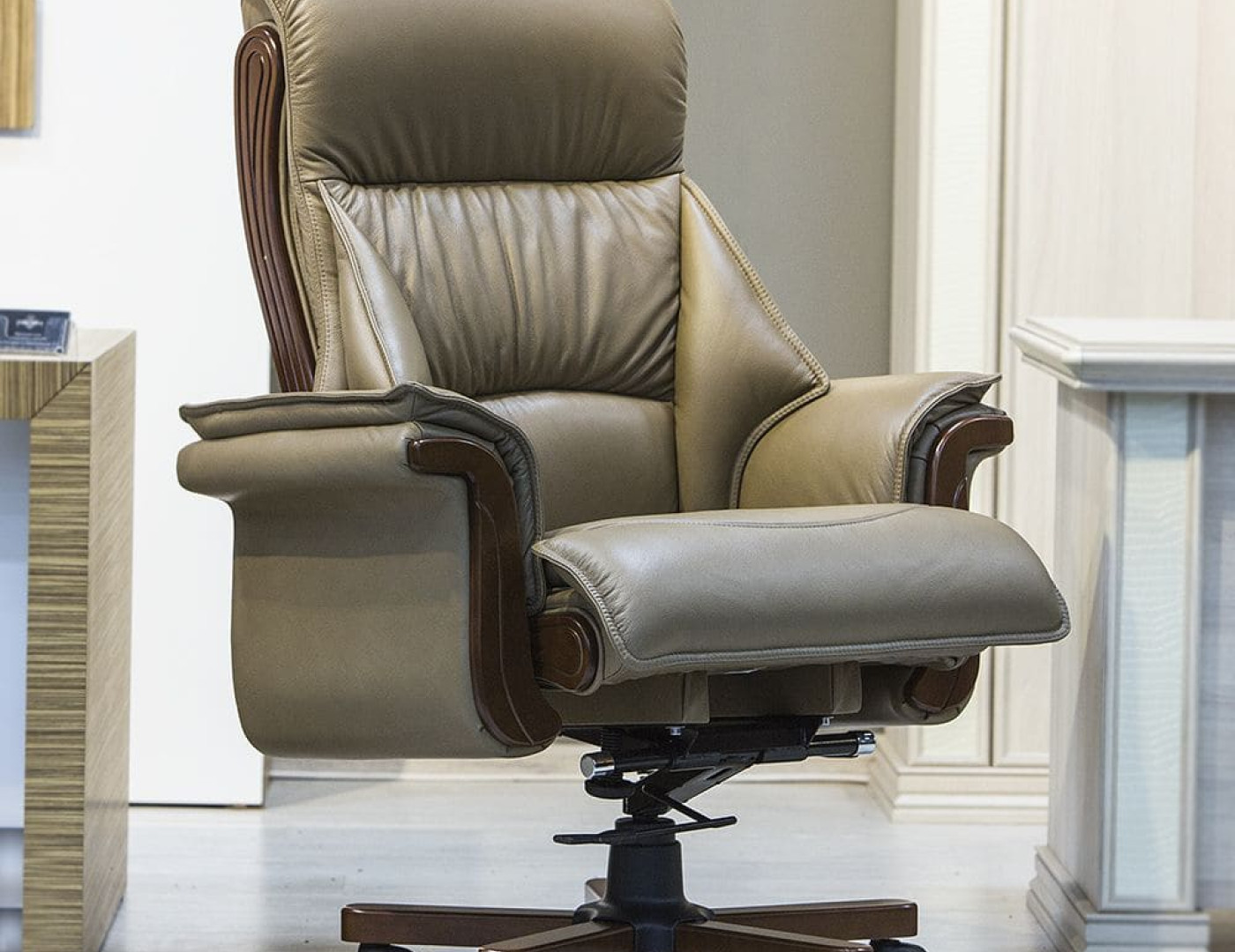 Кресло руководителя Баланс — фото № 6