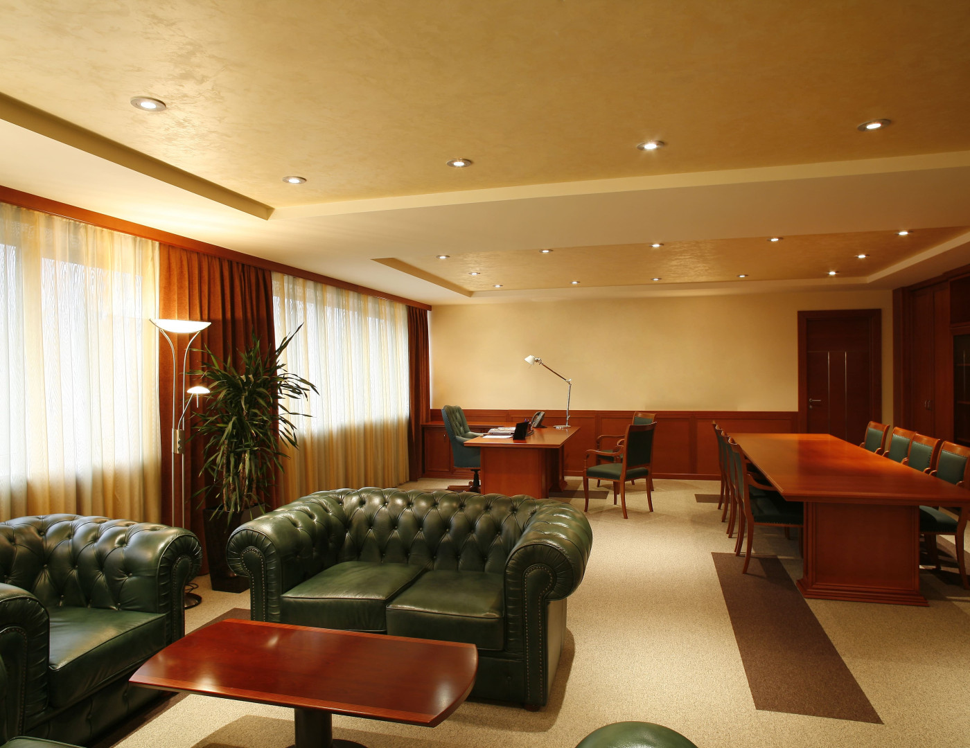 Стол для переговоров Дефо — фото № 1