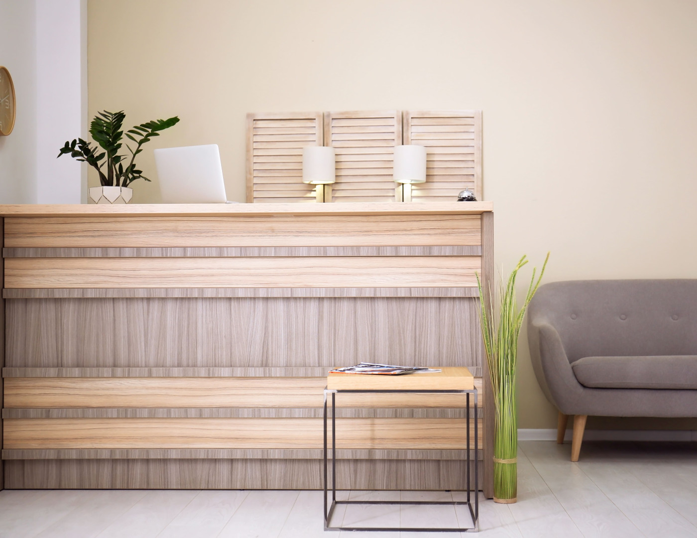 Стойка ресепшн Феникс — фото № 1