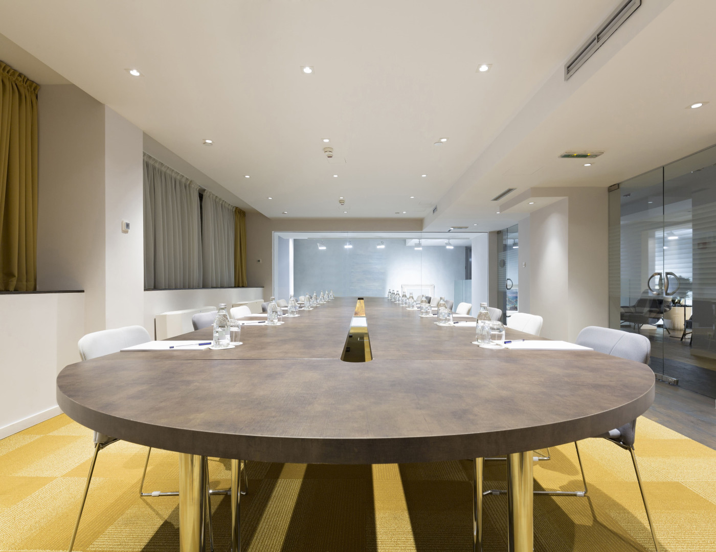 Стол для переговоров Фукра — фото № 1