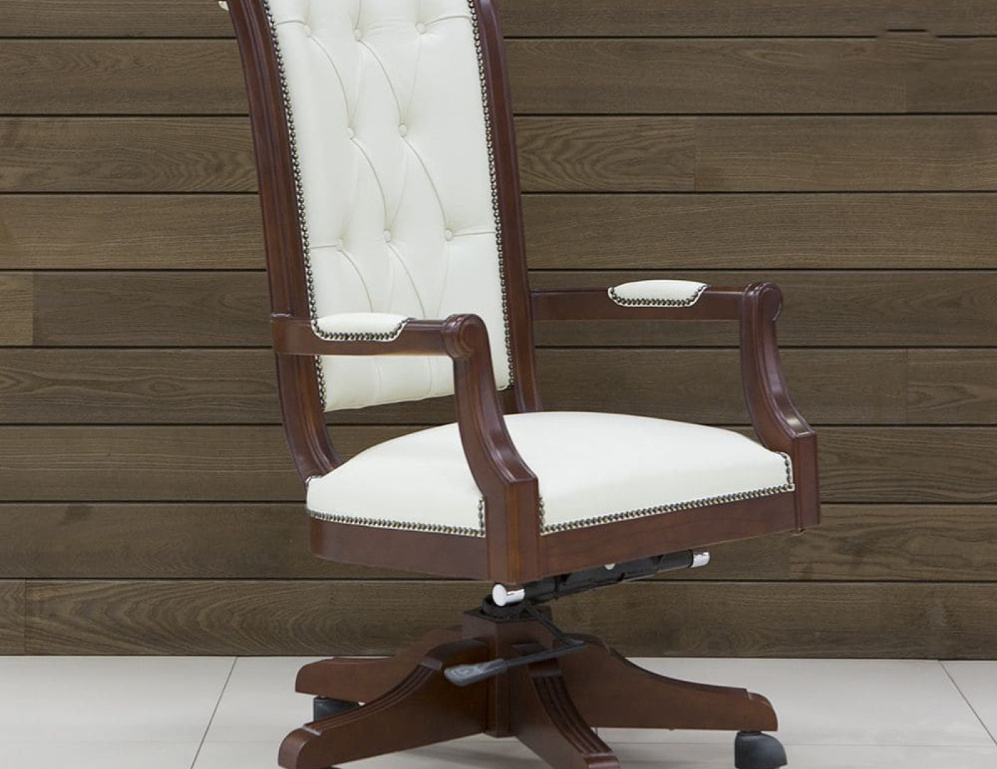 Кресло руководителя Фундамент — фото № 4