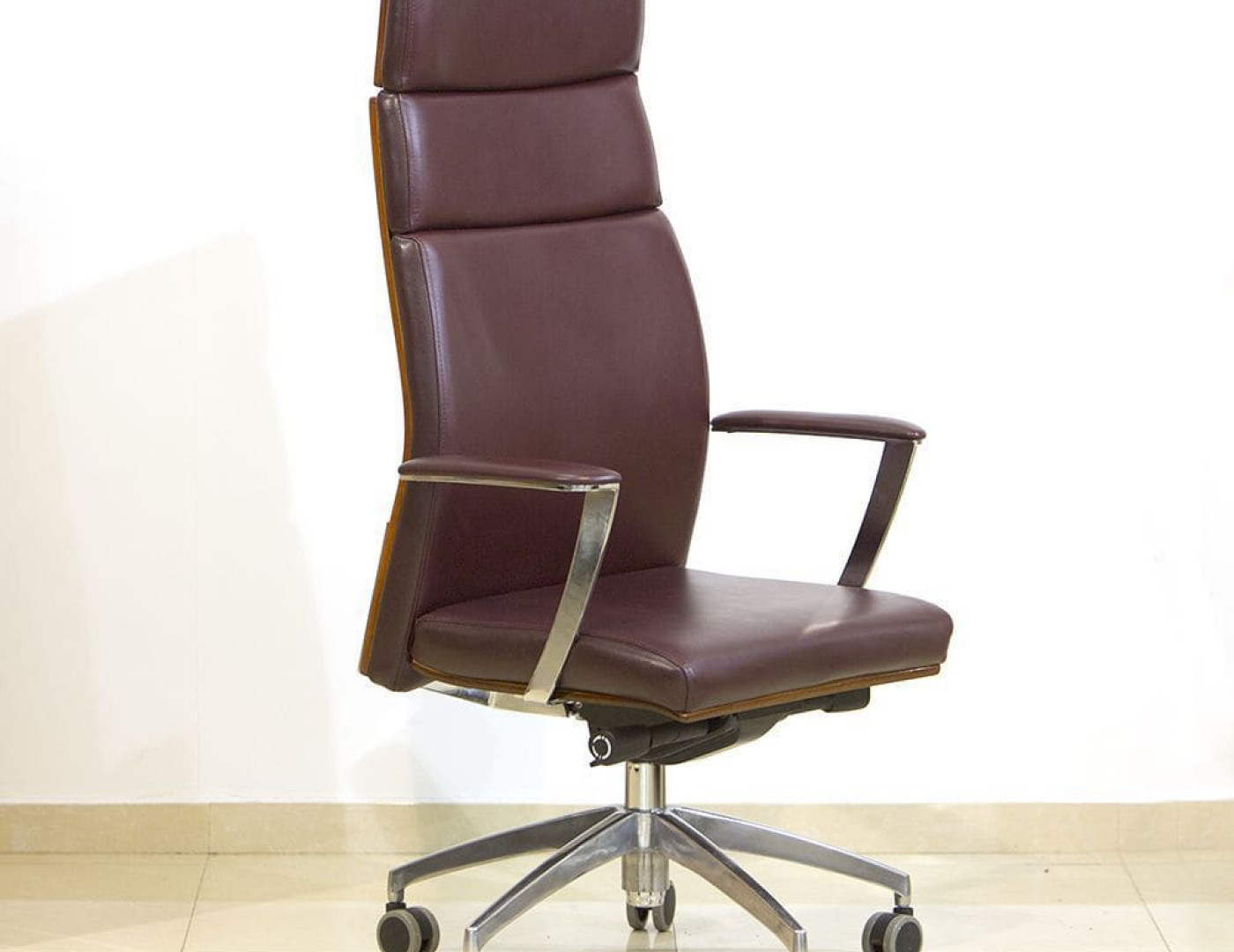 Кресло руководителя Основатель — фото № 9