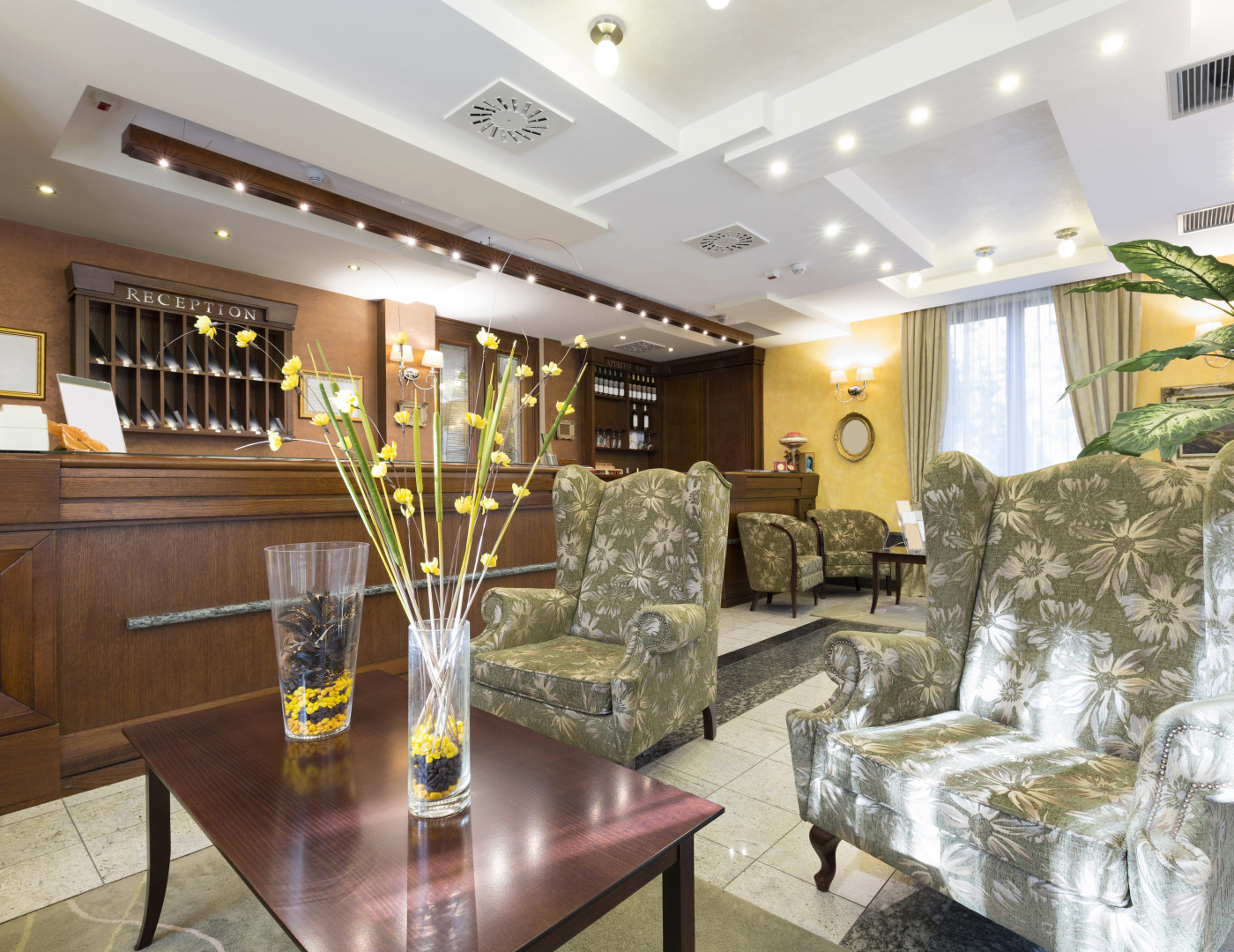 Стойка ресепшн Район — фото № 6