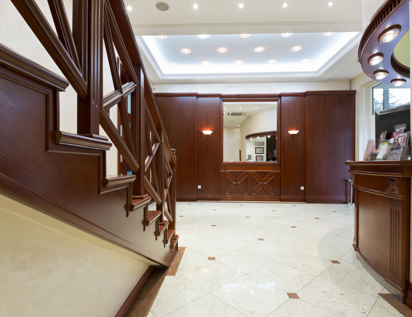 Стойка ресепшн Рибана — фото № 5