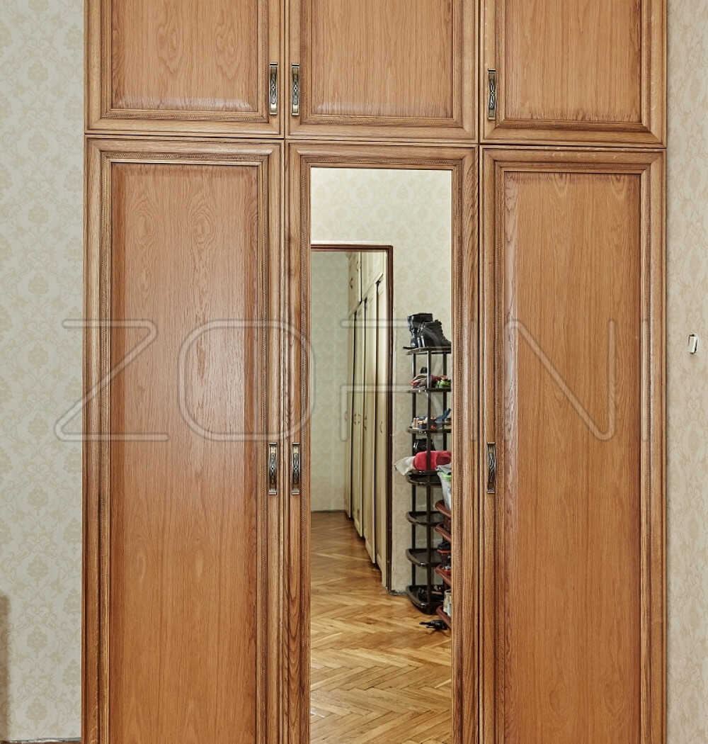 Шкаф из массива Нантер